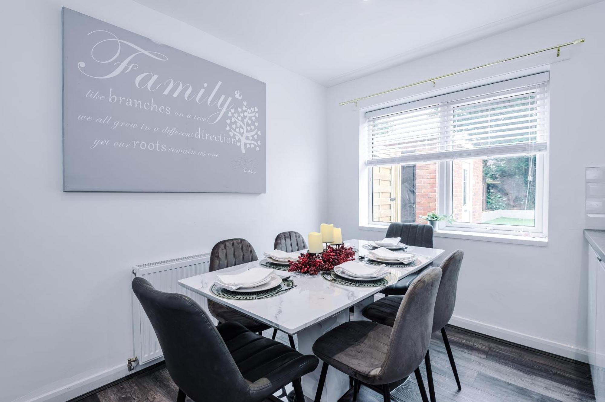 Comfort Place - 3 Bedroom House In Chester - Sleeps 6 Eksteriør bilde